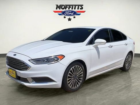 Used 2018 Ford Fusion SE w/ Fusion SE Technology Package FWD image 1