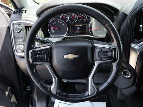 Used 2022 Chevrolet Silverado 1500 LT image 22
