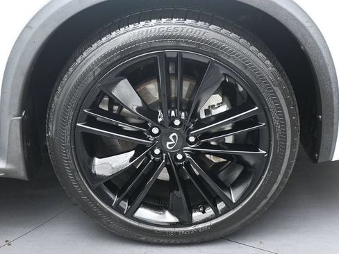 Used 2025 INFINITI QX55 Essential AWD/4WD image 9