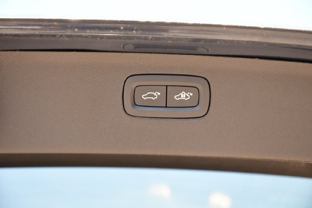 Certified 2026 Volvo XC90 B6 Plus AWD/4WD image 27
