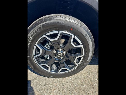 New 2025 Ford Bronco Sport Outer Banks w/ Outer Banks Tech Package+ image 39