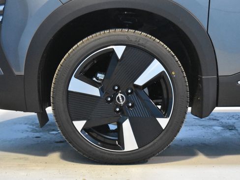 New 2026 Nissan Kicks SR w/ Cold Weather Package image 21