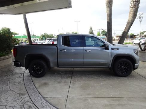New 2026 GMC Sierra 1500 Elevation AWD/4WD image 9