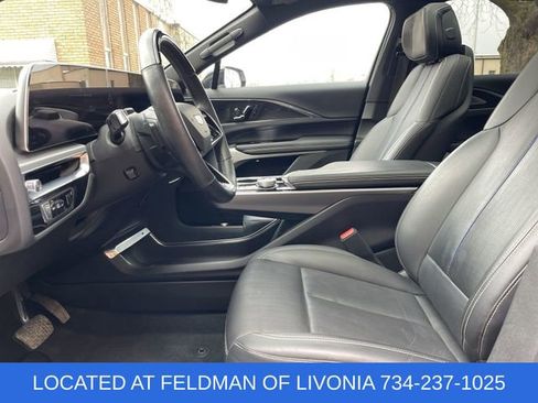 Used 2024 Cadillac Lyriq Sport image 19