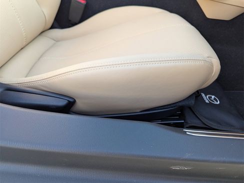 Used 2025 MAZDA MX-5 Miata Grand Touring image 33