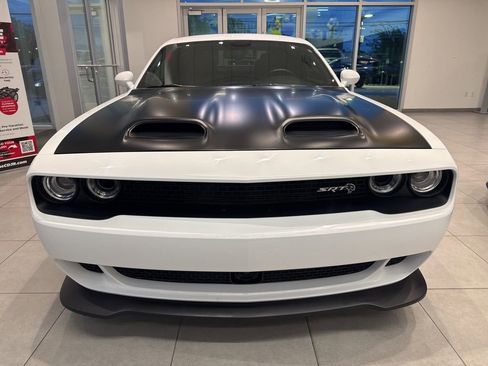 Used 2023 Dodge Challenger SRT Hellcat image 6