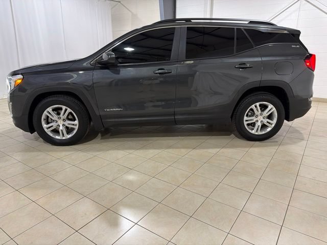 Used 2021 GMC Terrain SLE w/ Driver Convenience Package FWD image 3