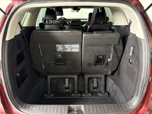 Used 2022 Kia Carnival LX FWD image 38
