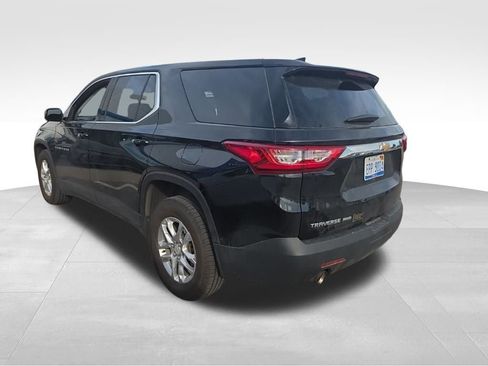 Used 2020 Chevrolet Traverse LS AWD/4WD image 4