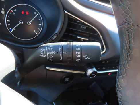 Certified 2025 MAZDA CX-30 AWD 2.5 S w/ Preferred Package image 37