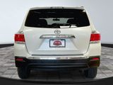 Used 2013 Toyota Highlander Plus image 3