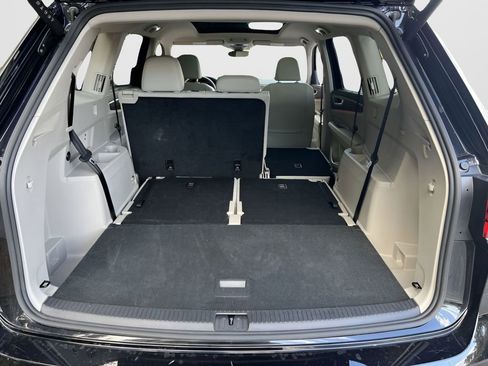 Used 2025 Volkswagen Atlas SEL image 25