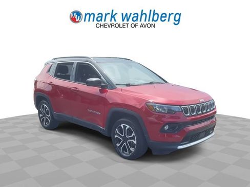 Used 2023 Jeep Compass Limited AWD/4WD image 2