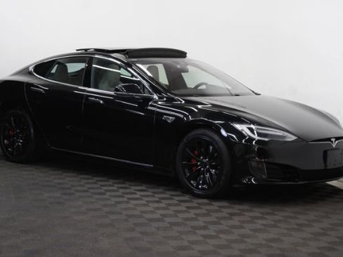 Used 2016 Tesla Model S 60 RWD image 1