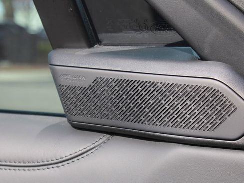 Used 2024 Land Rover Range Rover Autobiography image 15