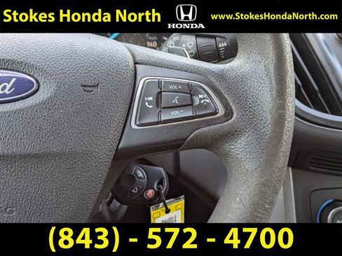 Used 2017 Ford Escape SE FWD image 38