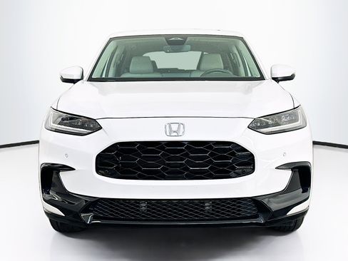 Used 2026 Honda HR-V EX-L image 2