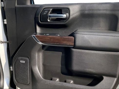 Used 2019 GMC Sierra 1500 SLT w/ SLT Premium Plus Package AWD/4WD image 24