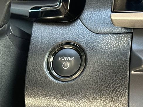 Used 2025 Toyota Camry LE w/ Convenience Package image 26