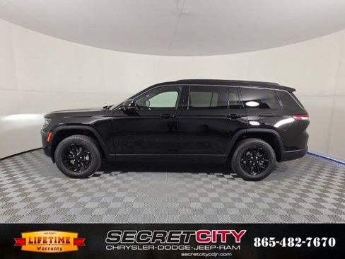 New 2026 Jeep Grand Cherokee L 4WD image 4