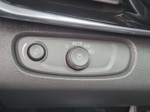 Used 2025 Buick Envista Sport Touring FWD image 20