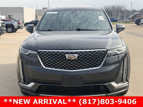 Used 2023 Cadillac XT6 Premium Luxury w/ Technology Package image 2