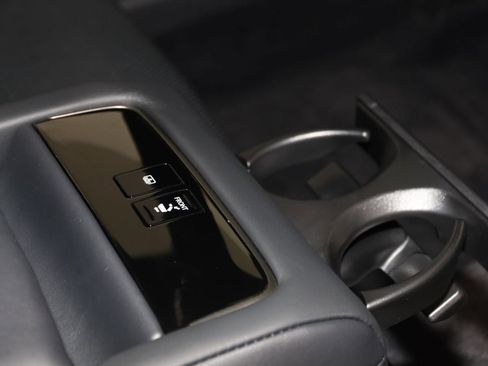 Used 2021 Lexus LS 500 AWD w/ Accessory Package (Z2) image 18