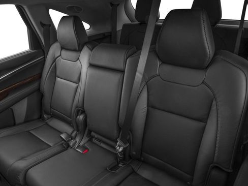 Used 2018 Acura MDX w/ Technology & Entertainment AWD/4WD image 8