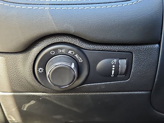 Used 2026 Dodge Durango SRT Hellcat w/ Premium Group AWD/4WD image 16