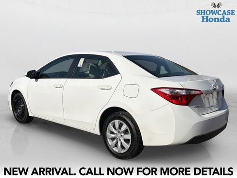 Used 2016 Toyota Corolla LE FWD image 4