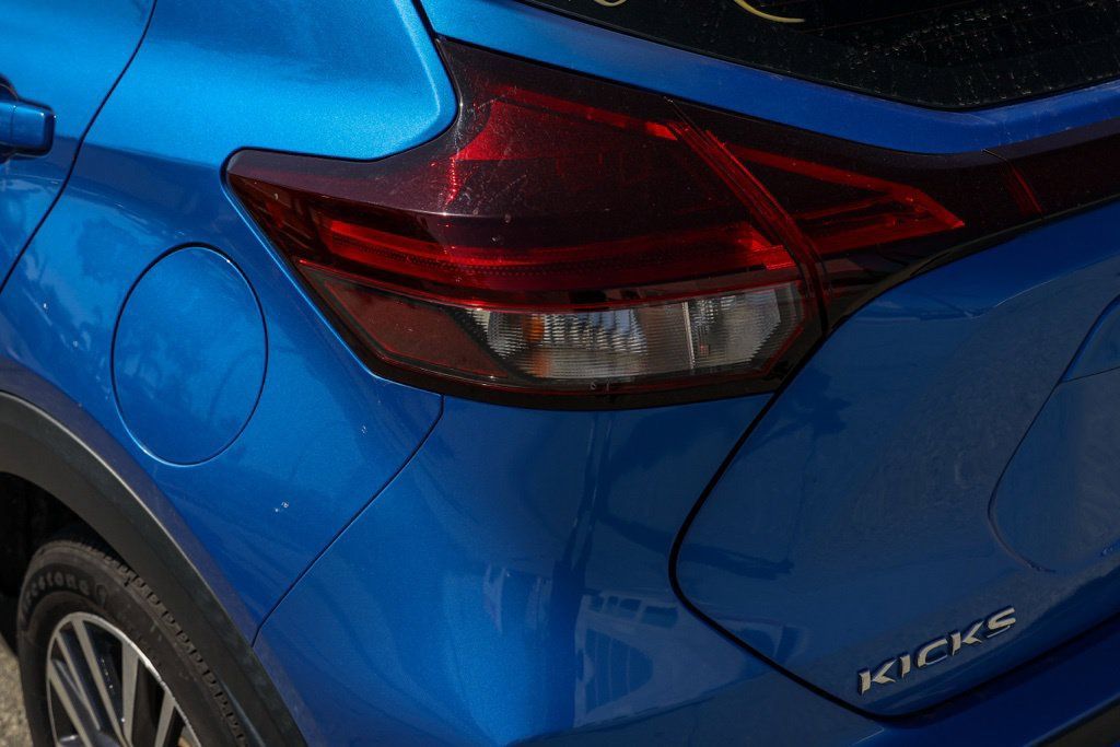 Used 2024 Nissan Kicks SV FWD image 8