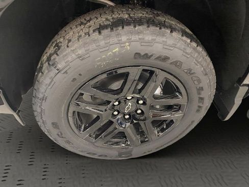 New 2026 Chevrolet Silverado 1500 High Country w/ Midnight Edition AWD/4WD image 12