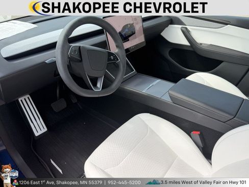 Used 2026 Tesla Model Y 2WD image 4