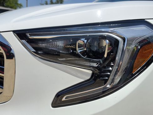 Used 2020 GMC Terrain SLT FWD image 11