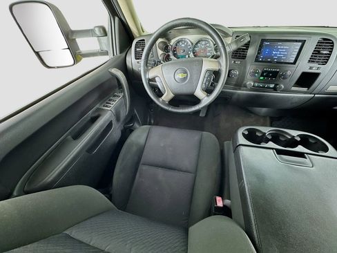Used 2014 Chevrolet Silverado 3500 LT w/ Interior Plus Package AWD/4WD image 10