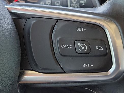 Used 2018 Jeep Wrangler Unlimited Rubicon AWD/4WD image 16