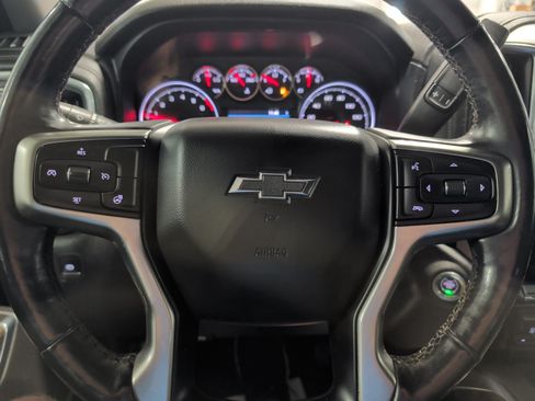Used 2020 Chevrolet Silverado 1500 LT Trail Boss AWD/4WD image 9
