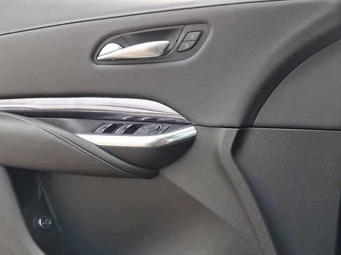 Certified 2023 Cadillac XT4 Luxury w/ Cold Weather Package image 14