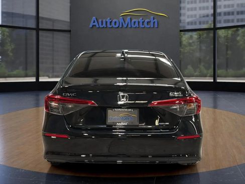 Used 2025 Honda Civic Sport Touring image 9