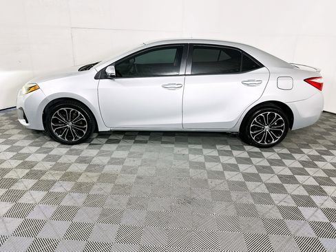 Used 2015 Toyota Corolla S image 6