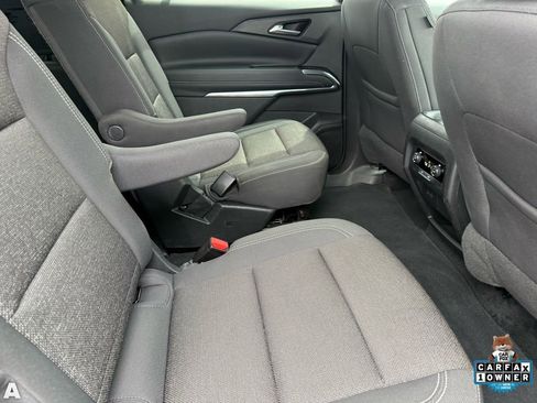 Used 2025 Chevrolet Traverse LT AWD/4WD image 29