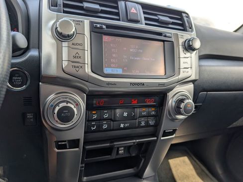 Used 2013 Toyota 4Runner Limited image 22