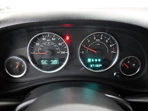 Used 2017 Jeep Wrangler Unlimited Sahara w/ Dual Top Group image 7