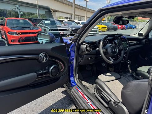 Used 2019 MINI Cooper S w/ Premium Package FWD image 21