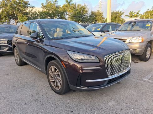 Used 2023 Lincoln Corsair FWD image 2