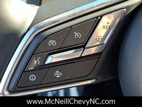 Used 2025 Buick Enclave Sport Touring image 22