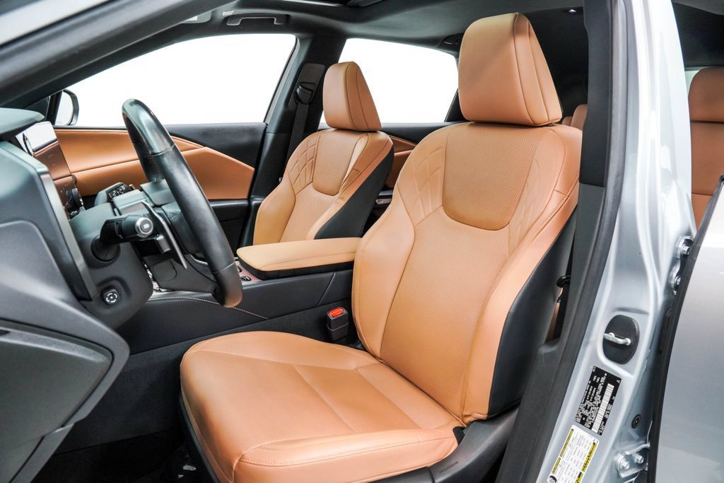 Used 2023 Lexus RX 350 Premium w/ Cold Area Package FWD image 16
