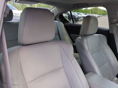 Used 2016 Acura ILX FWD image 7