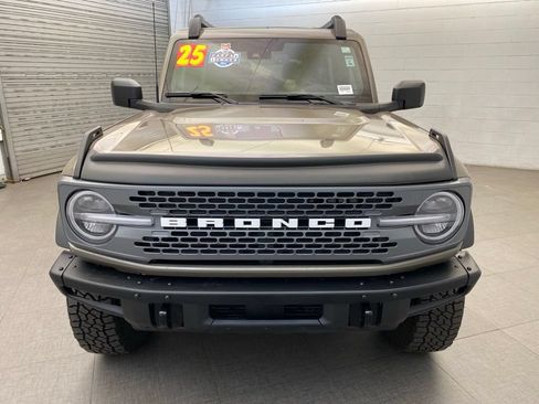 Used 2025 Ford Bronco Badlands AWD/4WD image 4