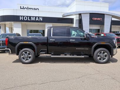 New 2026 GMC Sierra 3500 SLT w/ SLT Premium Package